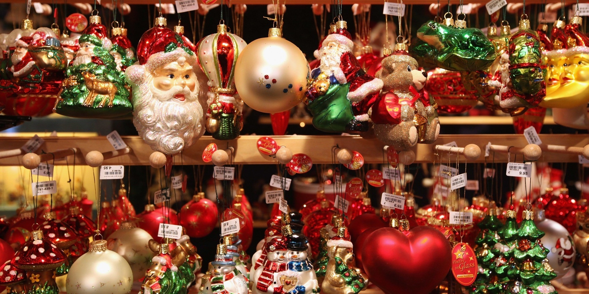 магазин елочных игрушек. рынок елочные игрушки. магазин елочных игрушек. новогодние игрушки на рынке. елочные игрушки на блошином рынке.